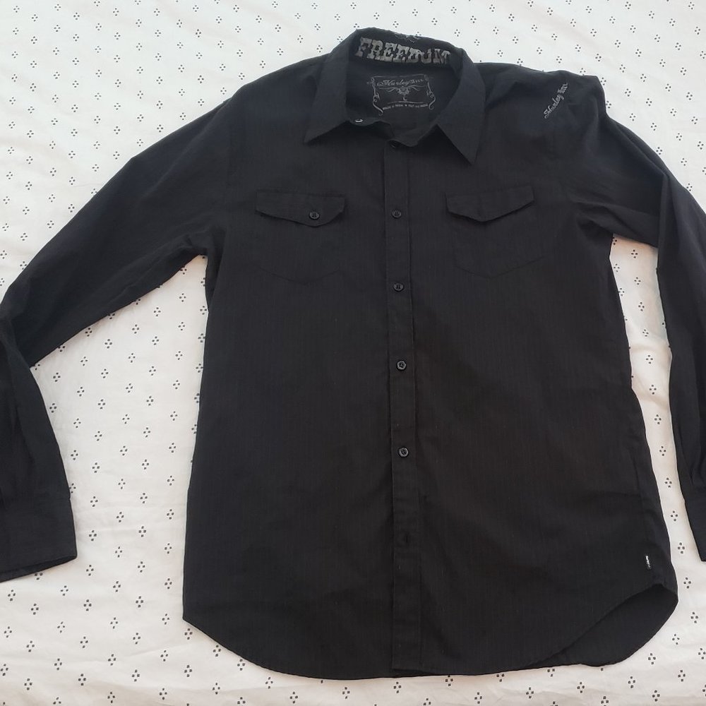 Hurley black with red pin-stripe